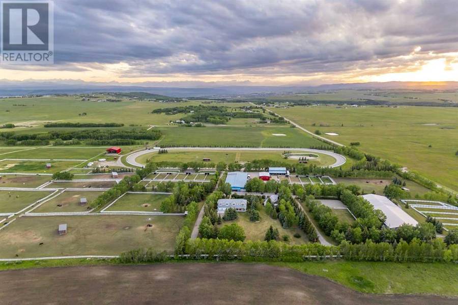 34131 Township Road 262, Rural Rocky View County, AB T4C0B7