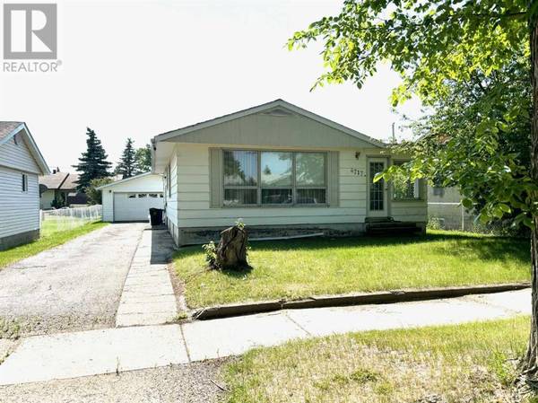 4717 53 Avenue, Grimshaw, AB T0H1W0