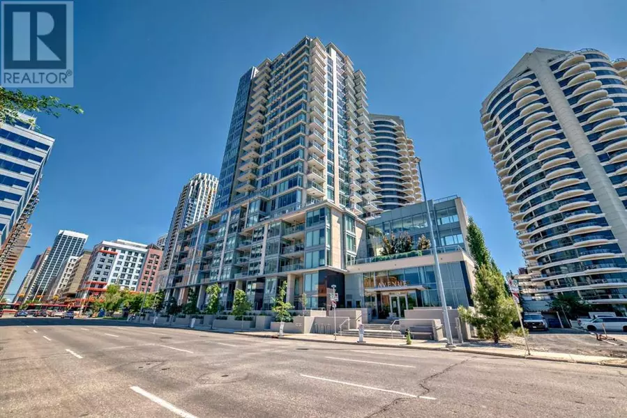 901, 1025 5 Avenue SW, Calgary, AB T2P1N4