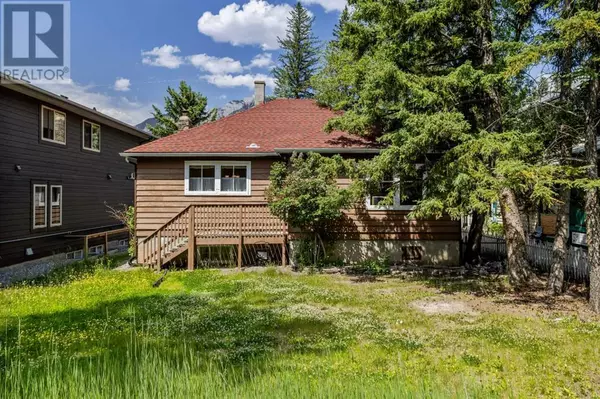 Banff, AB T1L1E3,404 Otter Street