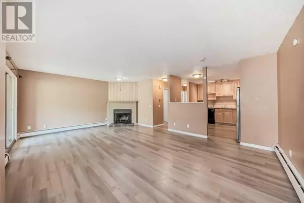 Calgary, AB T2K5H6,202, 1119 78 Avenue NW