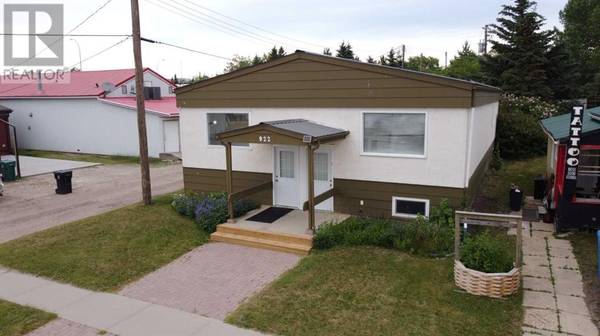 922 2 Avenue, Beaverlodge, AB T0H0C0