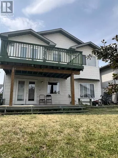 18 Hidden Valley Gate NW, Calgary, AB T3A5M1