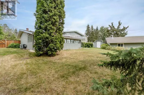 Red Deer, AB T4N5Y4,17 Ward Crescent