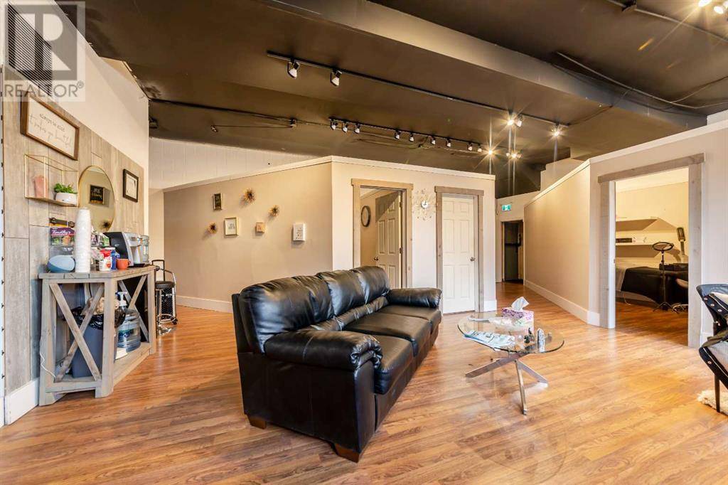 Lloydminster, SK S9C0P8,101, 4919 50 Avenue