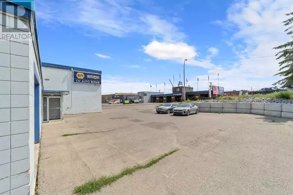 Calgary, AB T2E2N3,204 41 Avenue NE