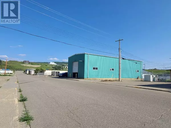 Peace River, AB T8S1S5,9503-9519 90 Avenue