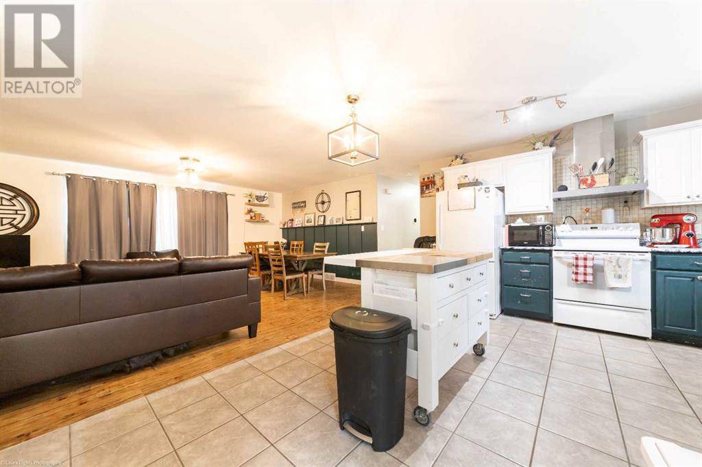 Hillmond, SK S0M0W0,26 Hillmond Avenue