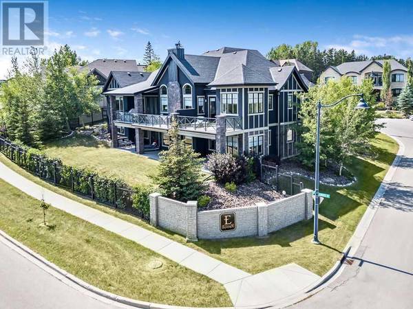 29 Elveden Point SW, Calgary, AB T3H0L1