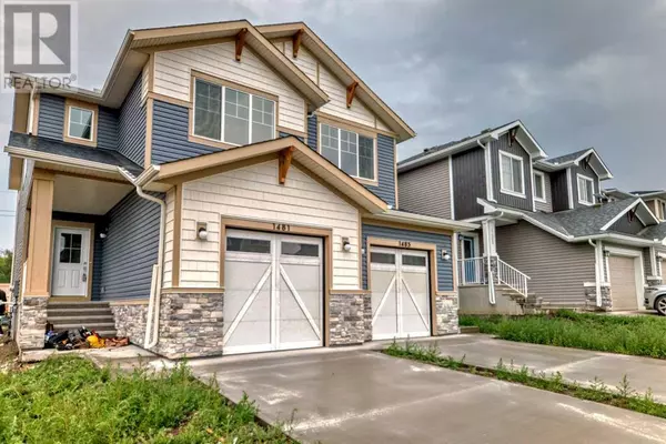 1481 Bayview Point, Airdrie, AB T4B5K1