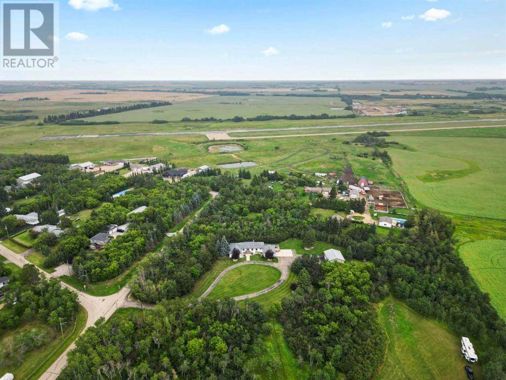 Rural Camrose County, AB T4V4J1,121 Bailey Avenue
