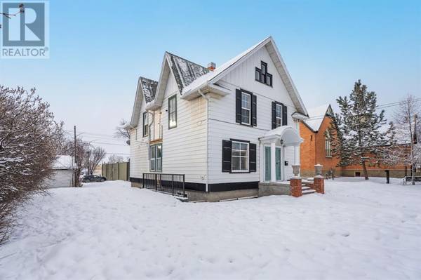 Okotoks, AB T1S1J7,9 Elma Street E