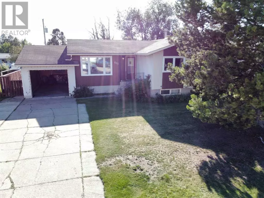 Fox Creek, AB T0H1P0,607 7 Avenue