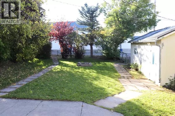 Edson, AB T7E1E7,5021 6 Avenue