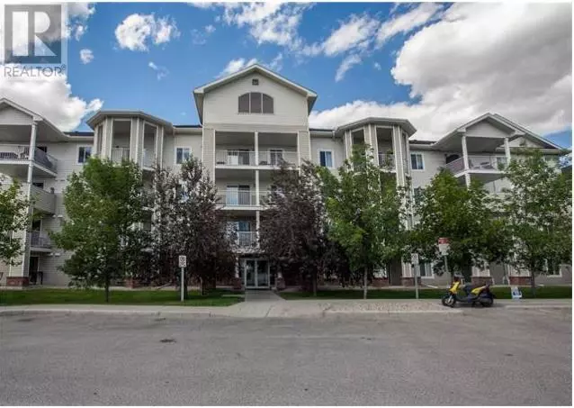 Calgary, AB T3K5Z1,1405, 17 Country Village Bay NE