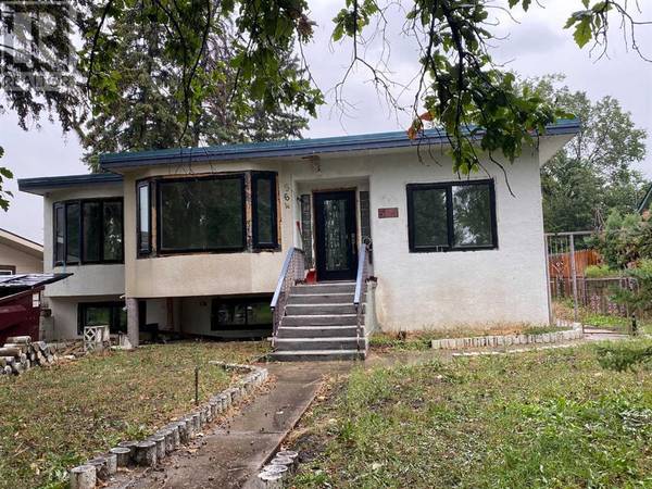 564 5 Street W, Brooks, AB T1R0B3