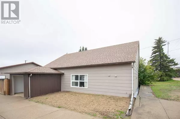 1-4, 4906 50 Street, Rimbey, AB T0C2J0