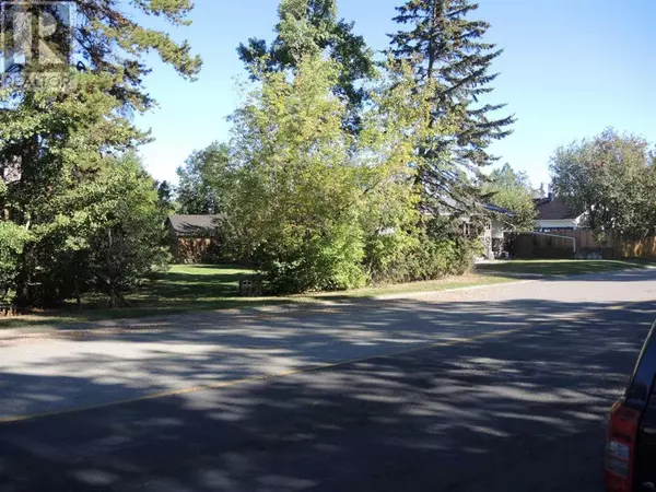 5116 50 Avenue, Sylvan Lake, AB T4S1E6