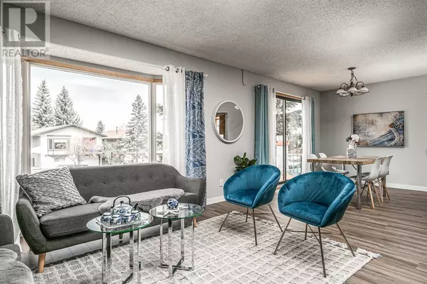 Calgary, AB T3K2X6,260 Sandstone Place NW