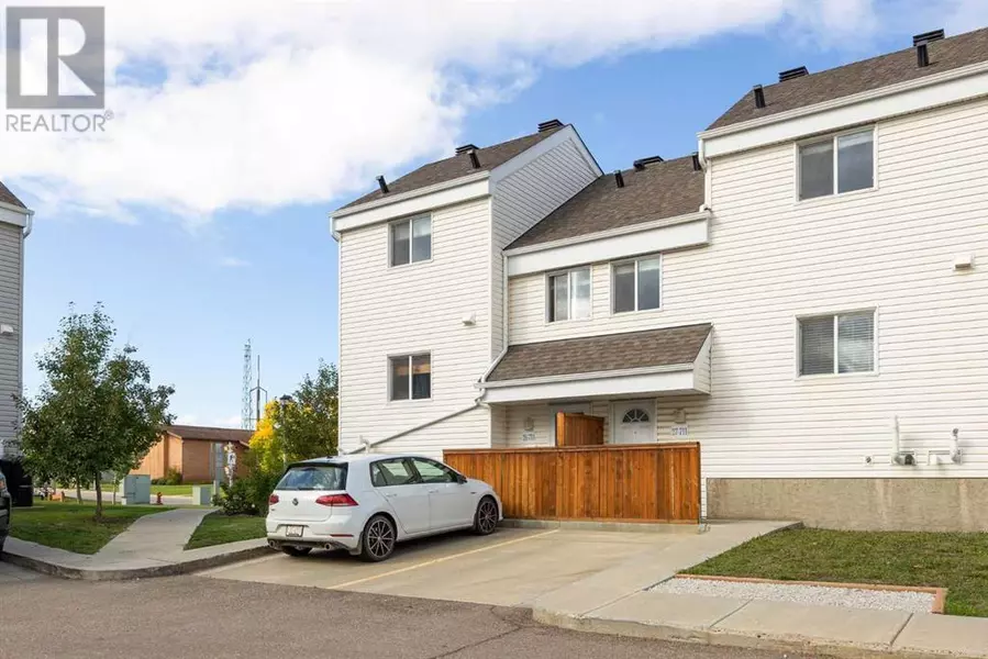 27, 711 Beaconhill Drive, Fort Mcmurray, AB T9H3R5