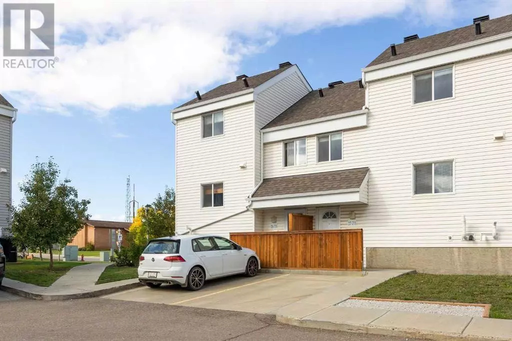 Fort Mcmurray, AB T9H3R5,27, 711 Beaconhill Drive