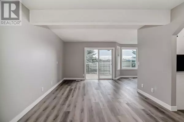 Airdrie, AB T4B2L4,5, 567 Edmonton Trail NE