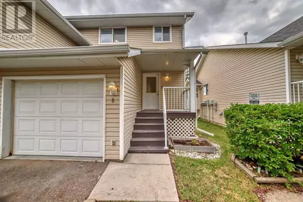 Airdrie, AB T4B2L4,5, 567 Edmonton Trail NE