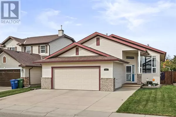 41 Thornbird Rise, Airdrie, AB T4A2C8