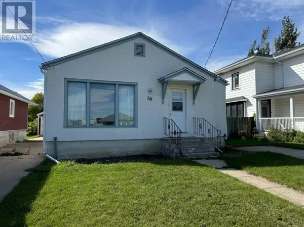 Cardston, AB T0K0K0,241 1 Street W