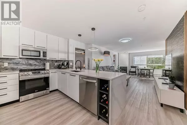 228, 22 Richard Place SW, Calgary, AB T3E7N6