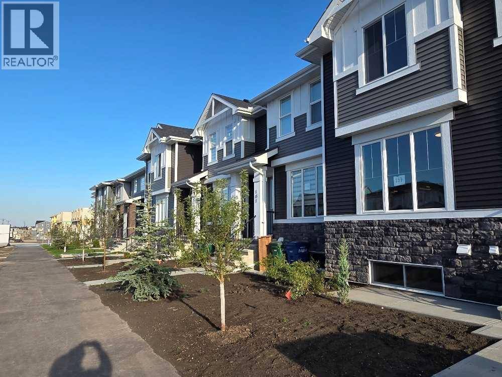 Airdrie, AB T4B4Z9,145 Cobblestone Gate SW