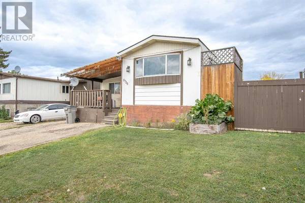 9738 119A Avenue, Grande Prairie, AB T8V5H7