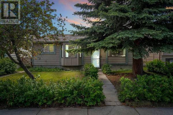 Calgary, AB T3J1G1,15 Falworth Place NE