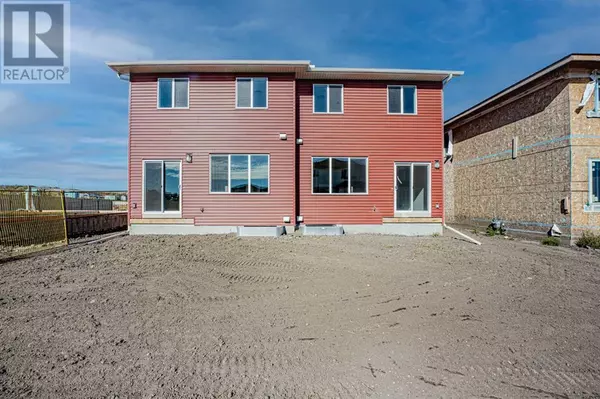 Airdrie, AB T4B5K3,954 Bayview Rise SW