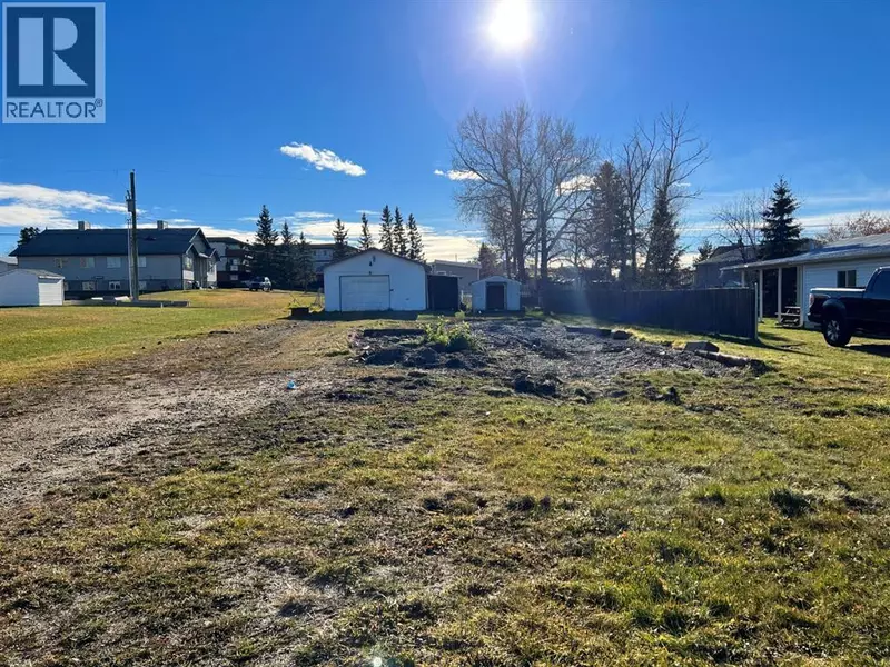 5004 52 Avenue, Valleyview, AB T0H3N0
