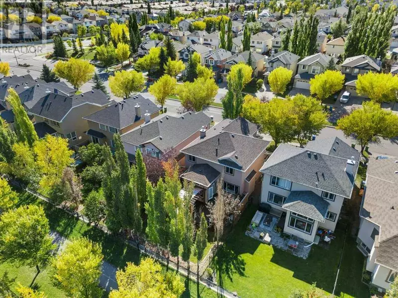 38 Everwillow Boulevard SW, Calgary, AB T2Y4G3