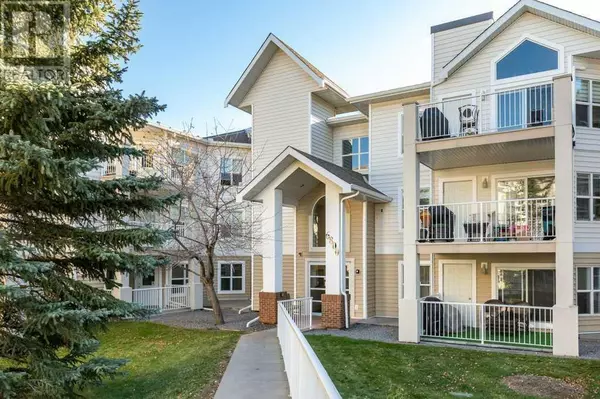 118, 6800 Hunterview Drive NW, Calgary, AB T2K6K5