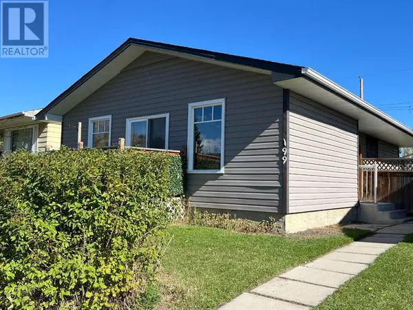 Calgary, AB T2A3S1,199 Penmeadows Close SE