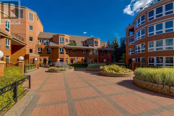 Calgary, AB T2P4X2,6501, 400 Eau Claire Avenue SW