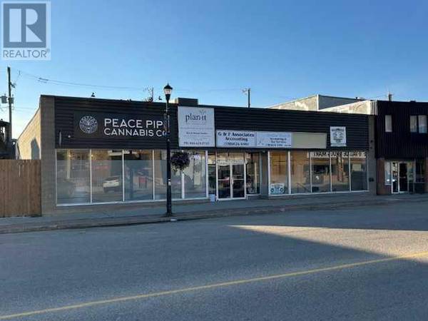 10032 100 Street, Peace River, AB T8S1S4