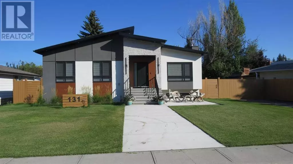 131 Mapleburn Drive SE, Calgary, AB T2J1Y3