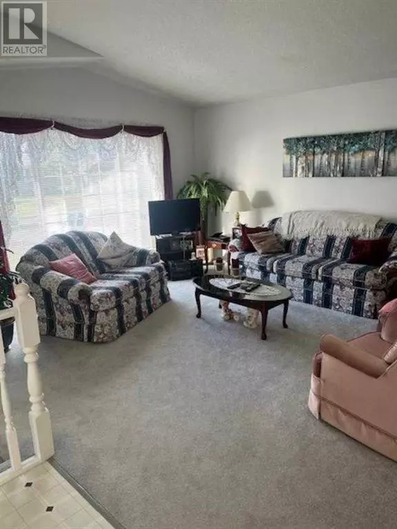 Manning, AB T0H2M0,411 1st Street  NE