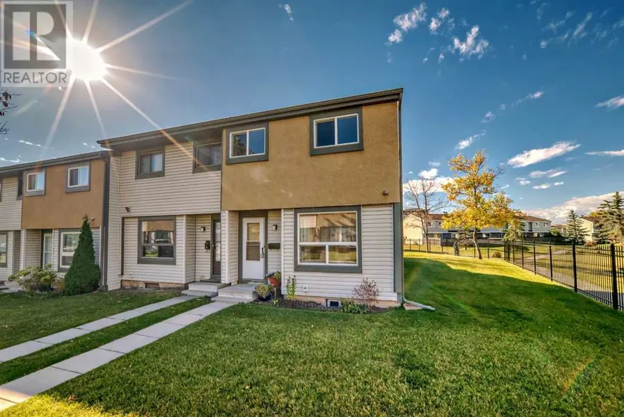 98, 2720 Rundleson Road NE, Calgary, AB T1Y3Z4