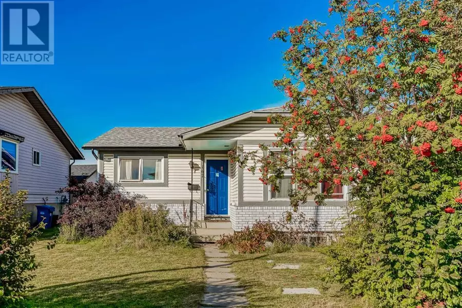 167 Whitaker Close NE, Calgary, AB T1Y5K2