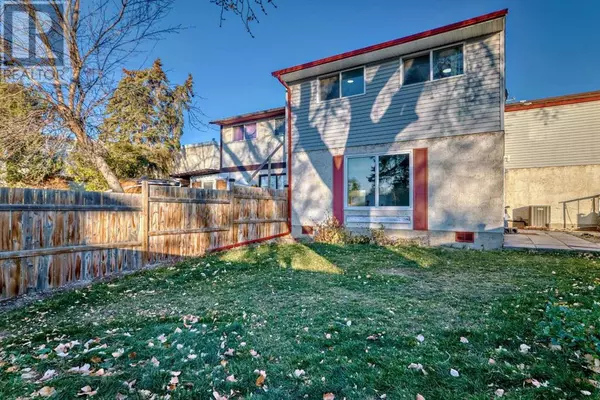 522 43 Street SE, Calgary, AB T2A3E1