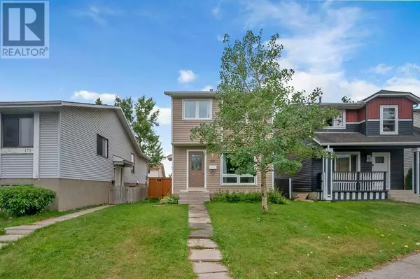 Calgary, AB T3J1Y6,168 Castlegreen Close NE