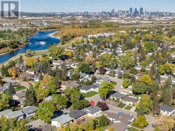 Calgary, AB T2C1L5,203 Lynnover Place SE