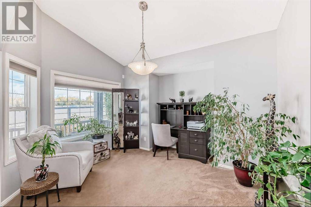 Chestermere, AB T1X1L5,328 COVE Road