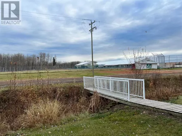 Fox Creek, AB T0H1P0,104, 502 1 Street