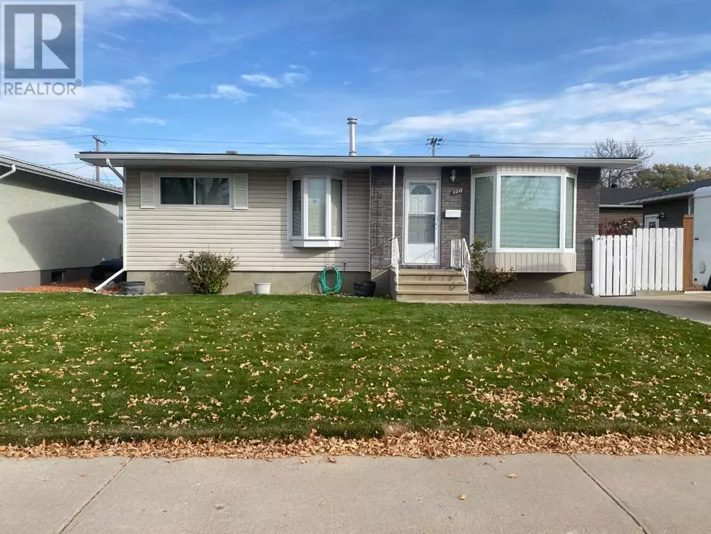 Medicine Hat, AB T1A3X8,2287 20 Avenue SE